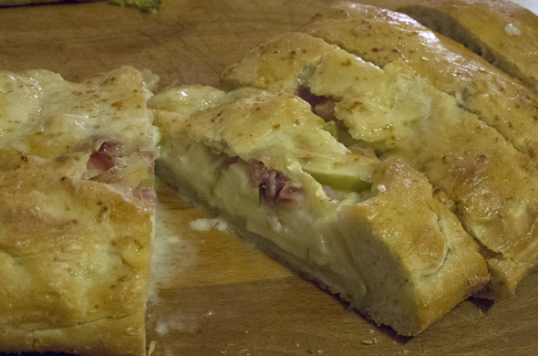calzone_brie_baked_590_390