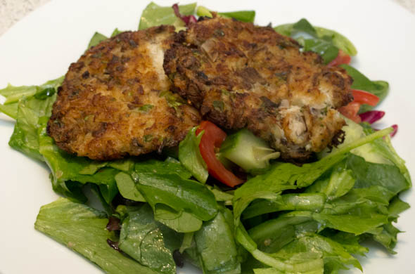 The Three Bite Rule - Crab cakes with Remolade