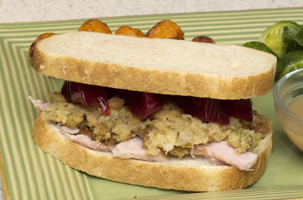 thanksgiving_sandwich_close_590_390