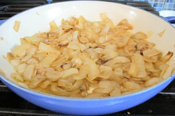 Bacon Cheddar & Caramelized Onion Quiche - The Three Bite Rule 