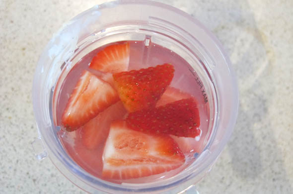 The Three Bite Rule - Strawberry Lemonade Smoothie
